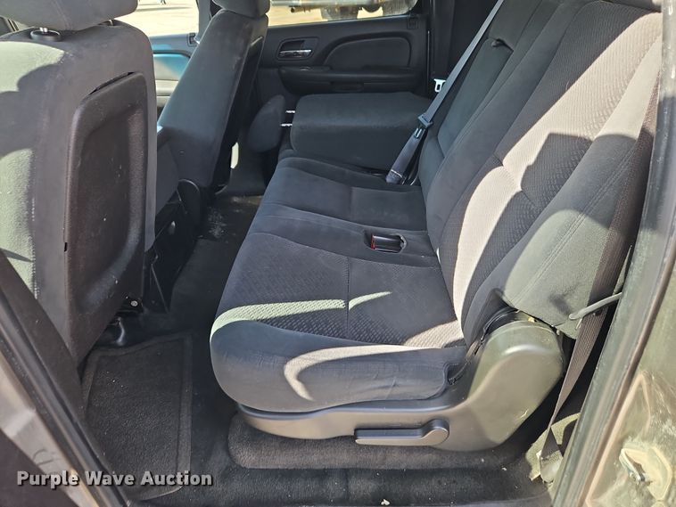 image for item EI8834 2008 Chevrolet Suburban 1500 SUV