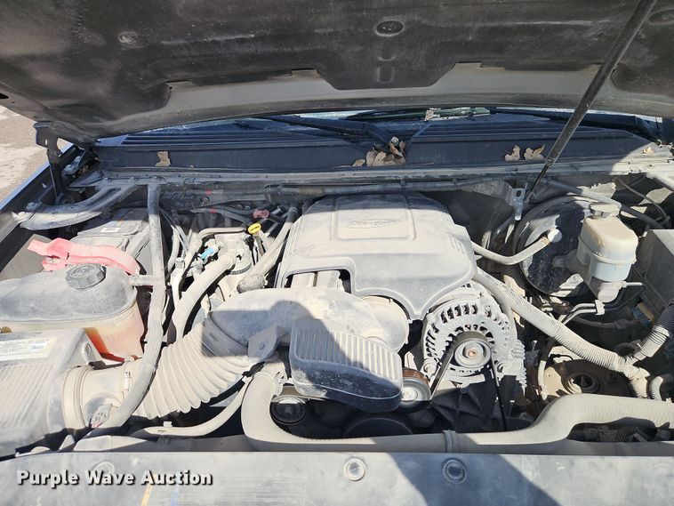 image for item EI8834 2008 Chevrolet Suburban 1500 SUV