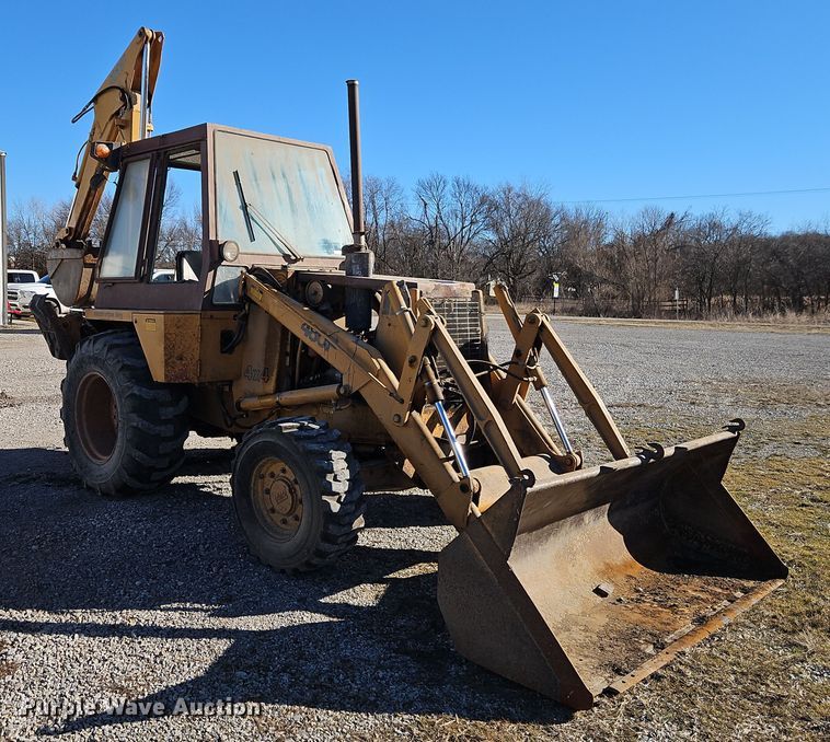 image for item EI8835 1991 Case 480F backhoe
