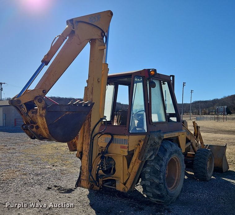 image for item EI8835 1991 Case 480F backhoe