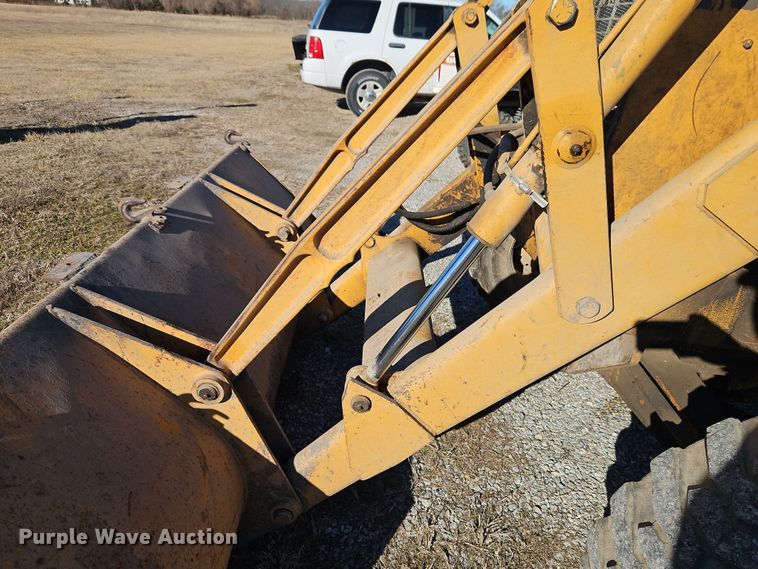 image for item EI8835 1991 Case 480F backhoe