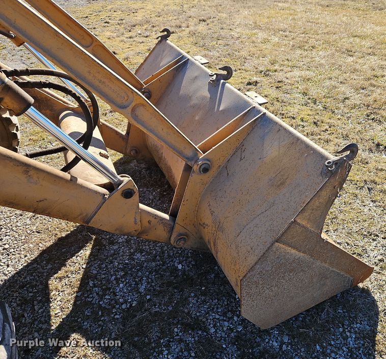 image for item EI8835 1991 Case 480F backhoe