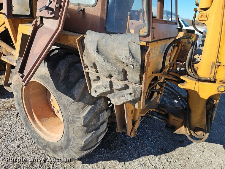image for item EI8835 1991 Case 480F backhoe