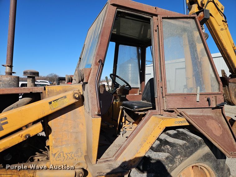 image for item EI8835 1991 Case 480F backhoe