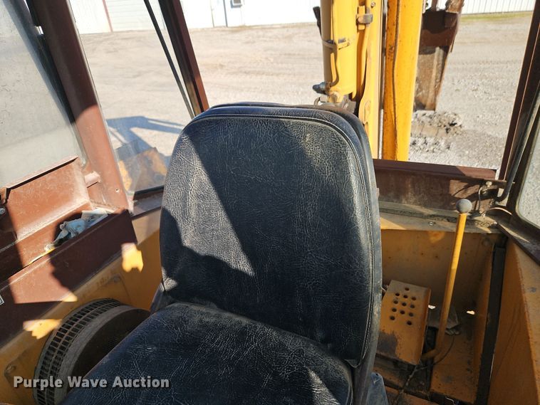image for item EI8835 1991 Case 480F backhoe