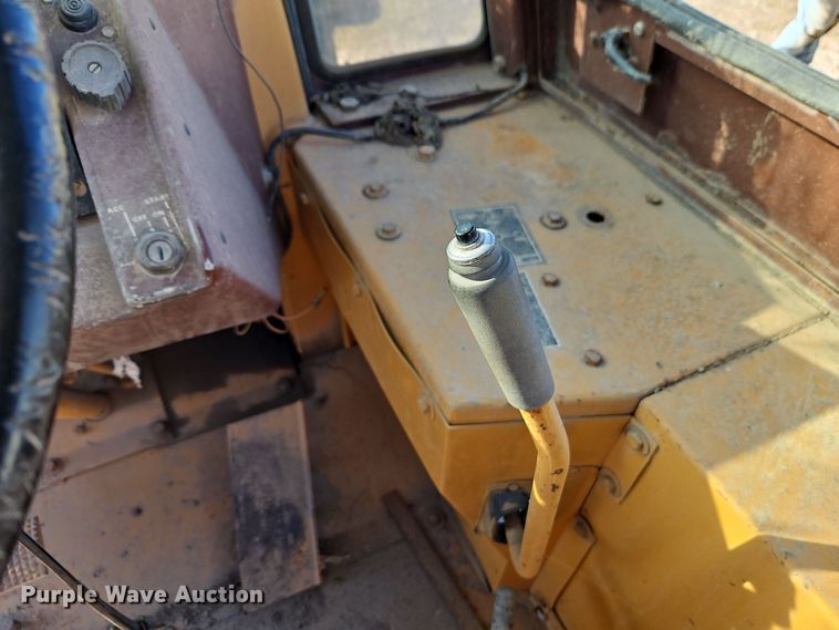 image for item EI8835 1991 Case 480F backhoe