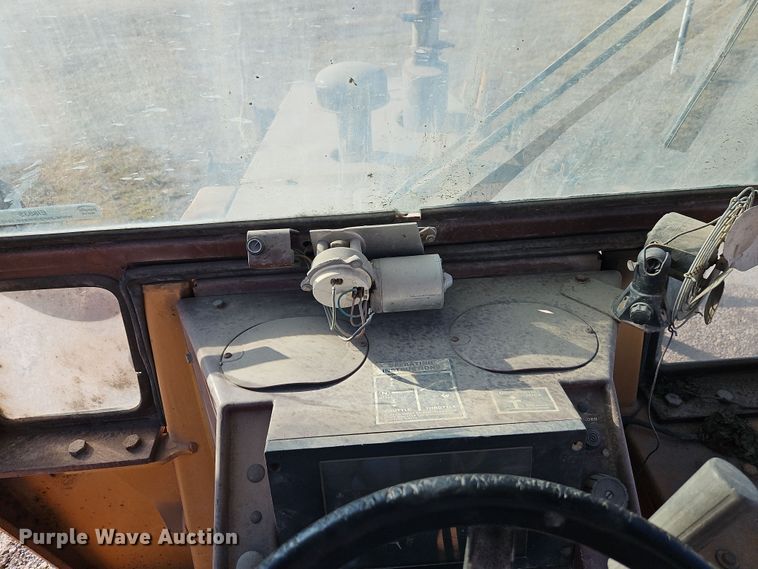 image for item EI8835 1991 Case 480F backhoe