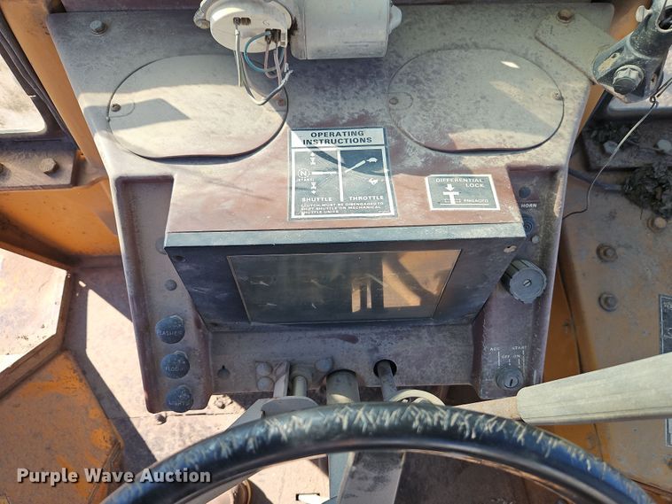 image for item EI8835 1991 Case 480F backhoe