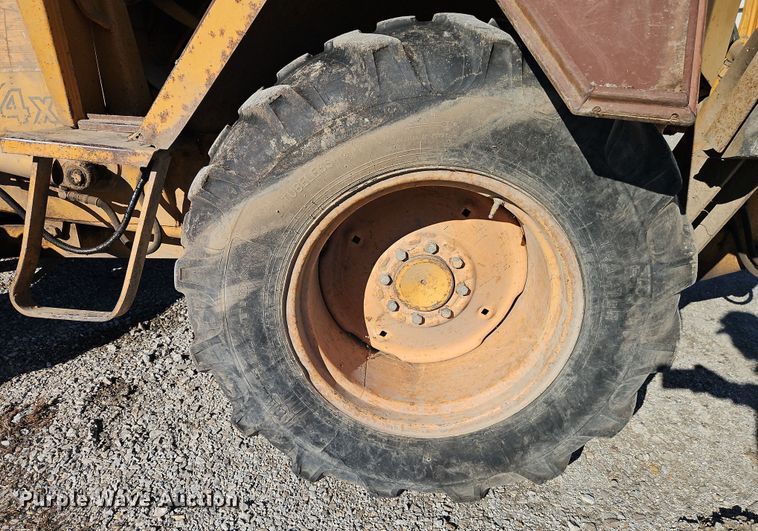 image for item EI8835 1991 Case 480F backhoe