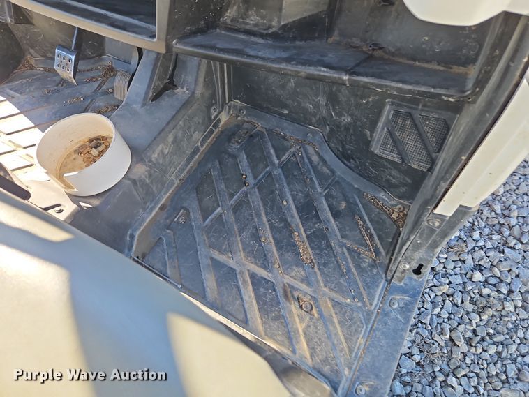 image for item EI8836 2016 Bobcat 3400 utility vehicle