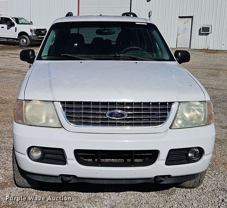 image for item EI8838 2004 Ford Explorer XLT SUV
