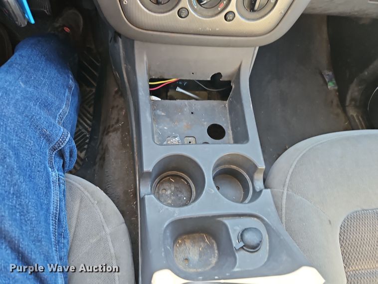 image for item EI8838 2004 Ford Explorer XLT SUV