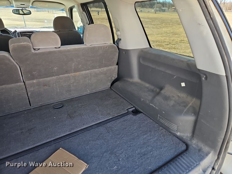 image for item EI8838 2004 Ford Explorer XLT SUV