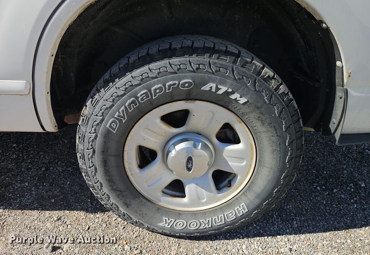 image for item EI8838 2004 Ford Explorer XLT SUV