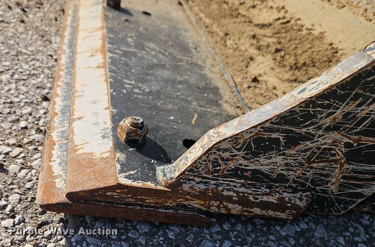 image for item EI8845 Caterpillar 388-9663 excavator ditching bucket