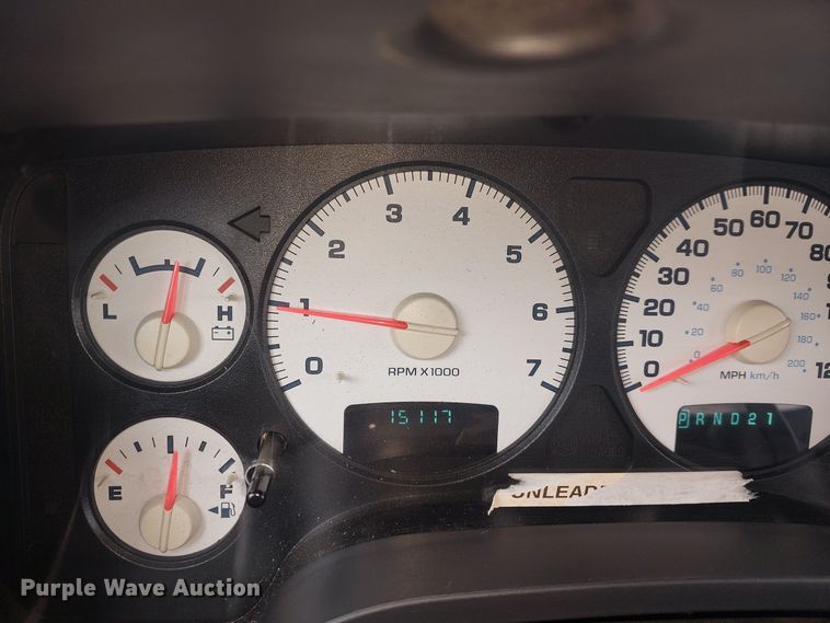 image for item EI8848 2005 Dodge Ram 3500 flatbed pickup truck