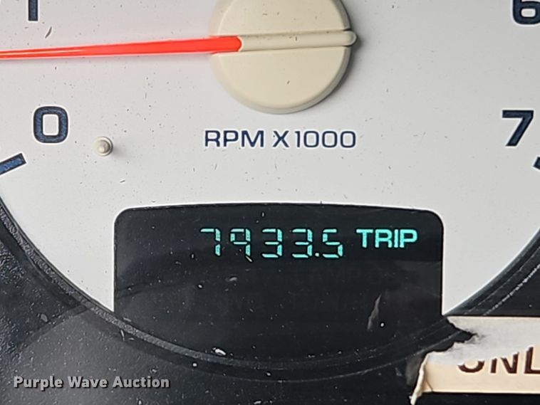 image for item EI8848 2005 Dodge Ram 3500 flatbed pickup truck