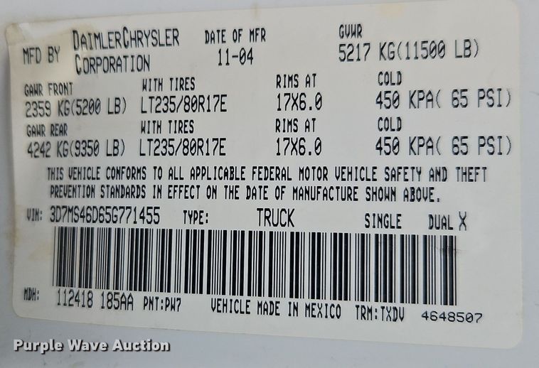 image for item EI8848 2005 Dodge Ram 3500 flatbed pickup truck