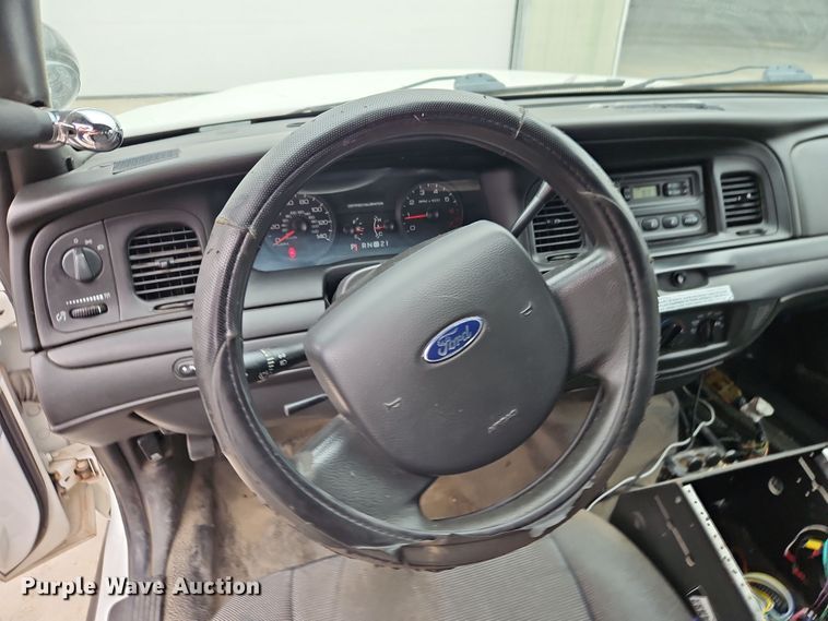 image for item EI8849 2011 Ford Crown Victoria Police Interceptor 