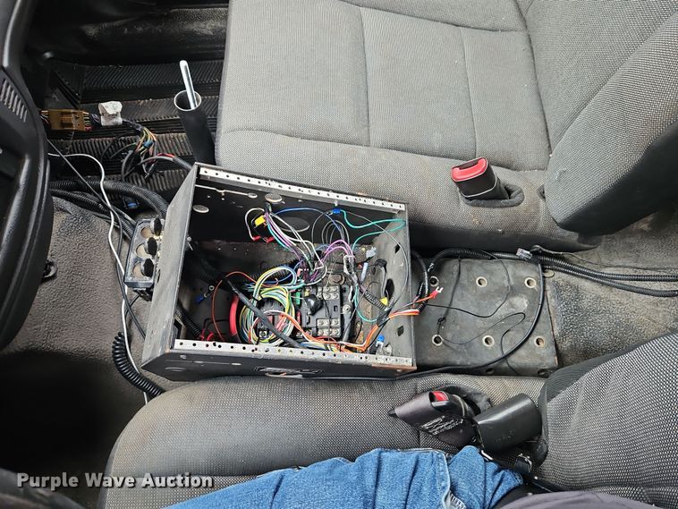 image for item EI8849 2011 Ford Crown Victoria Police Interceptor 