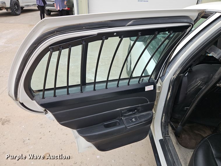 image for item EI8849 2011 Ford Crown Victoria Police Interceptor 