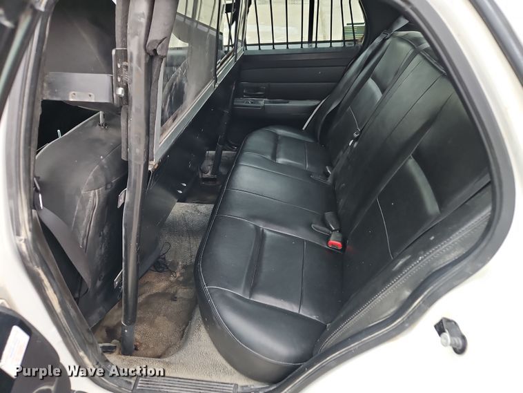 image for item EI8849 2011 Ford Crown Victoria Police Interceptor 