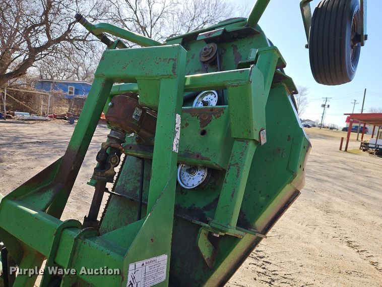 image for item EI8859 John Deere Frontier batwing finish mower