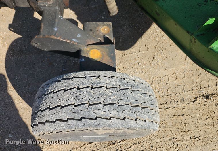 image for item EI8859 John Deere Frontier batwing finish mower