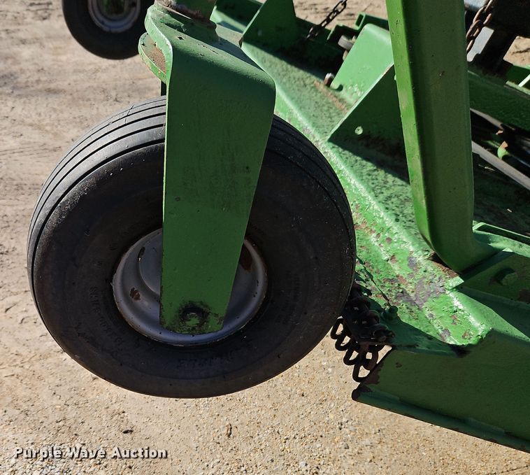 image for item EI8859 John Deere Frontier batwing finish mower