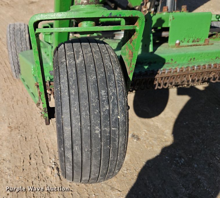 image for item EI8859 John Deere Frontier batwing finish mower