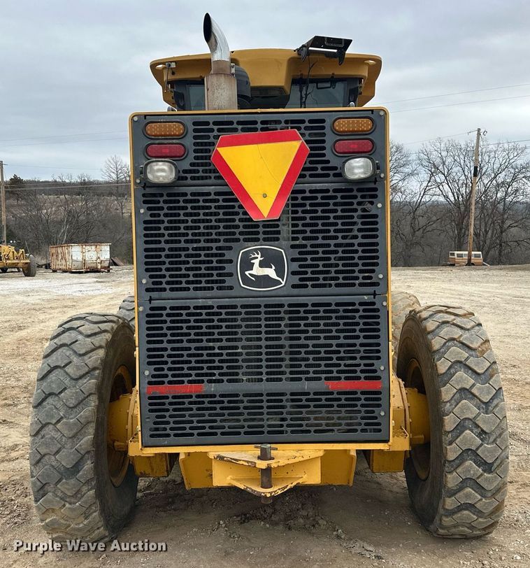 image for item EK0416 2008 John Deere 770D motor grader