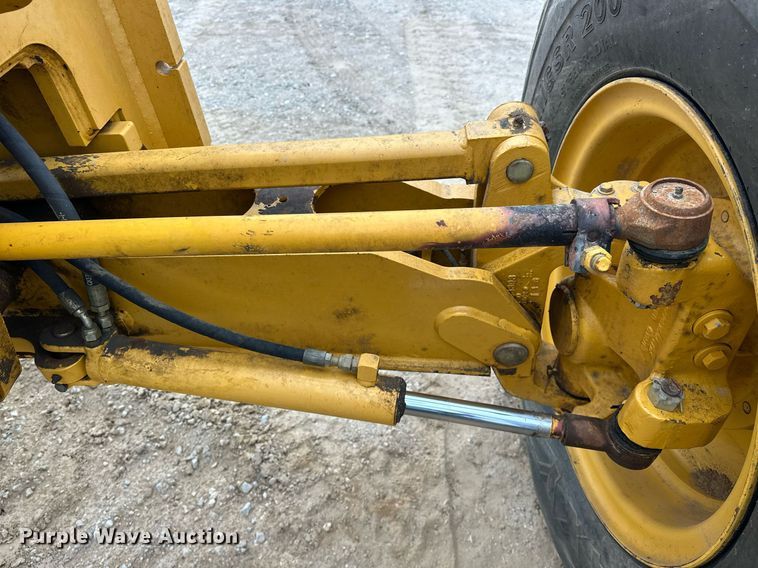 image for item EK0416 2008 John Deere 770D motor grader