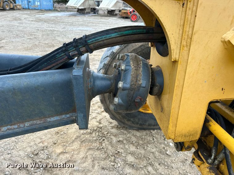 image for item EK0416 2008 John Deere 770D motor grader