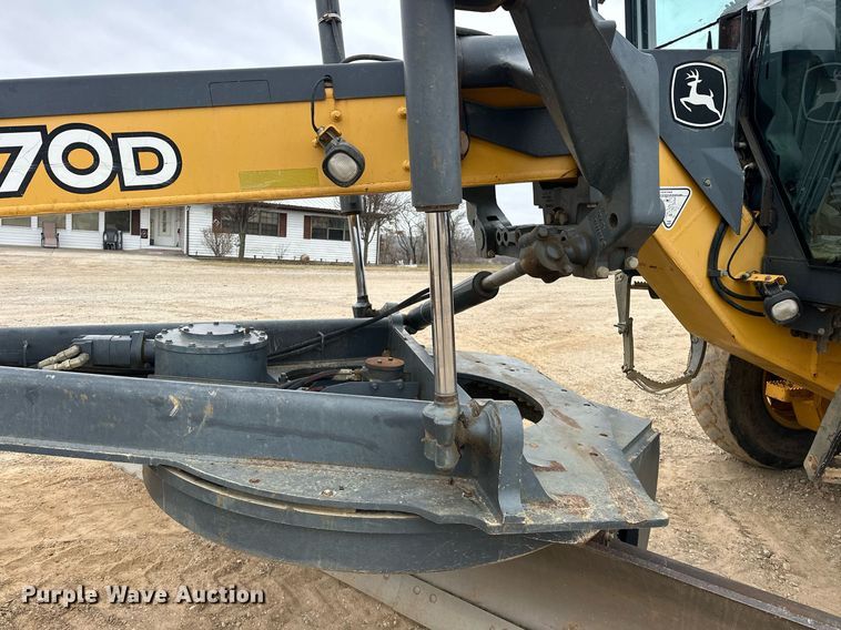 image for item EK0416 2008 John Deere 770D motor grader