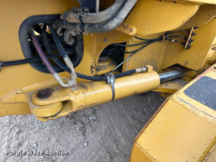 image for item EK0416 2008 John Deere 770D motor grader