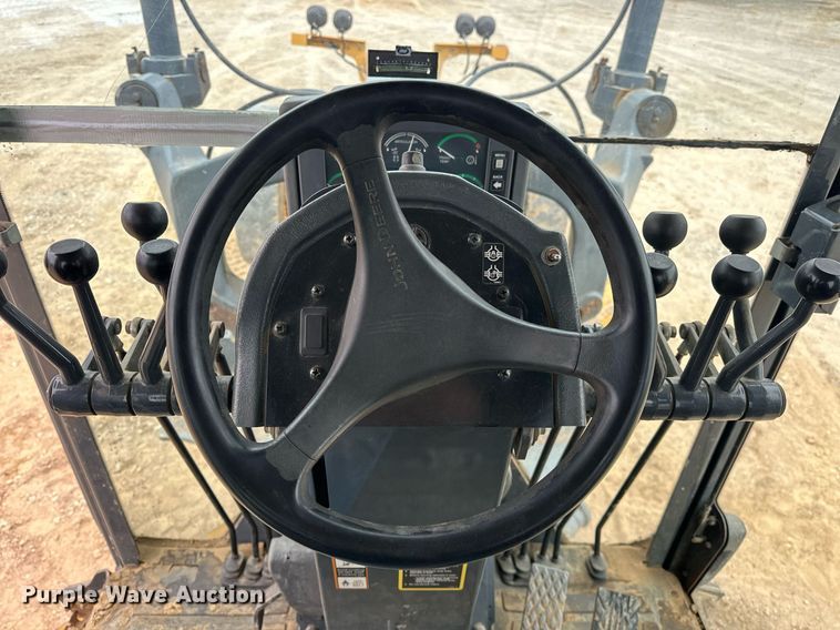 image for item EK0416 2008 John Deere 770D motor grader