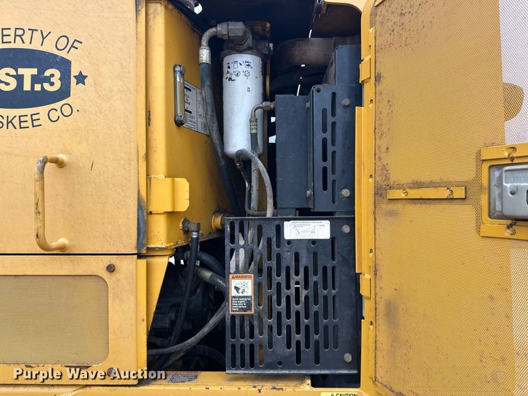 image for item EK0416 2008 John Deere 770D motor grader