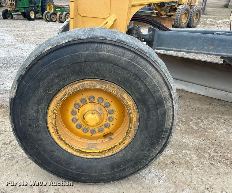 image for item EK0416 2008 John Deere 770D motor grader