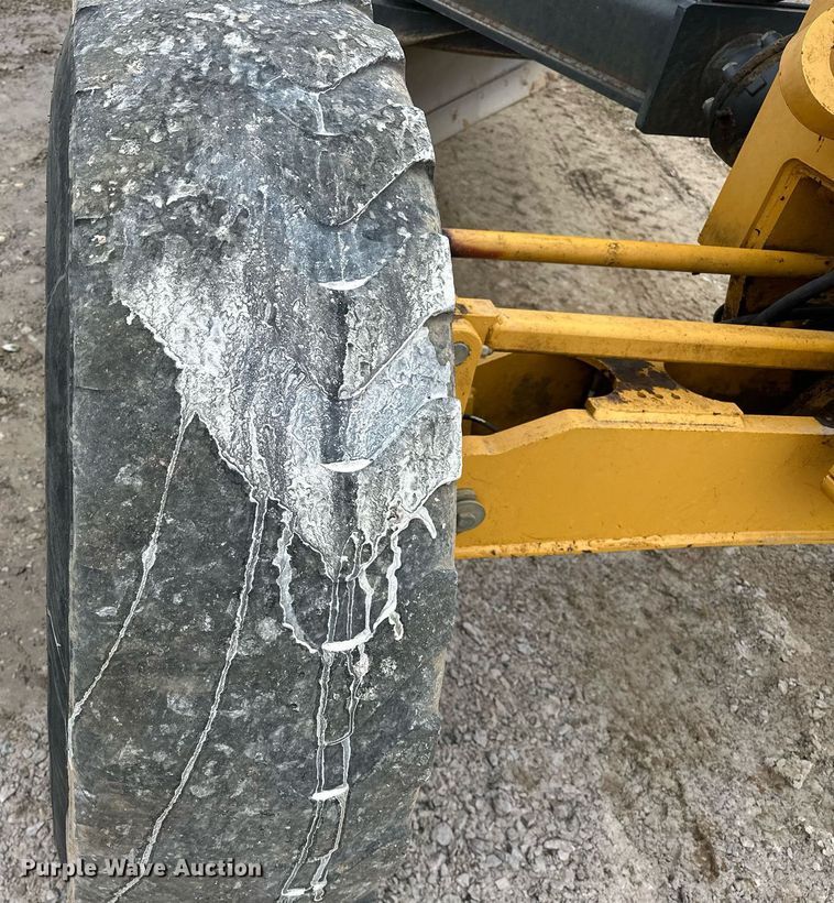 image for item EK0416 2008 John Deere 770D motor grader