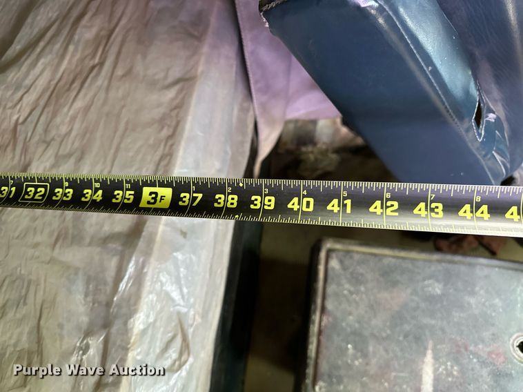 image for item EK0418 1999 Freightliner FLD semi truck