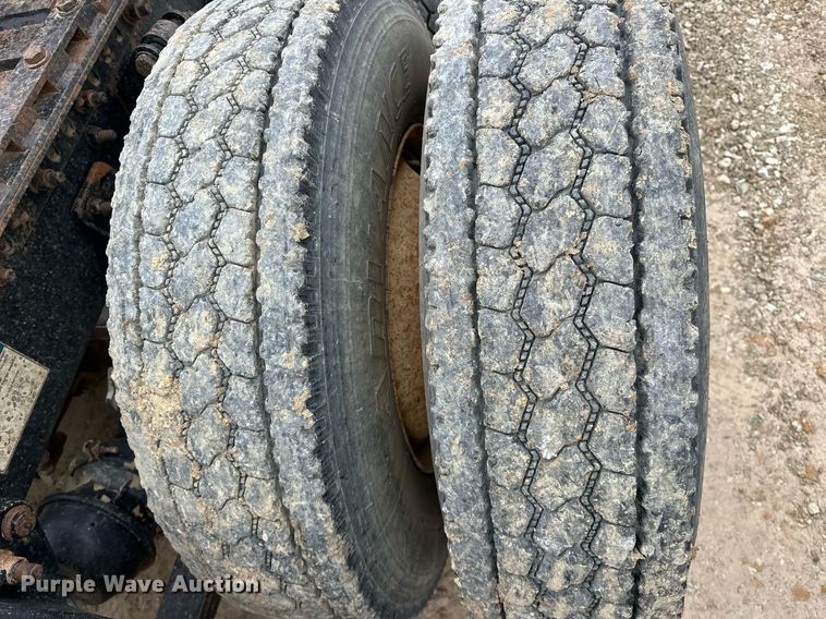 image for item EK0418 1999 Freightliner FLD semi truck