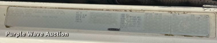 image for item EK0418 1999 Freightliner FLD semi truck