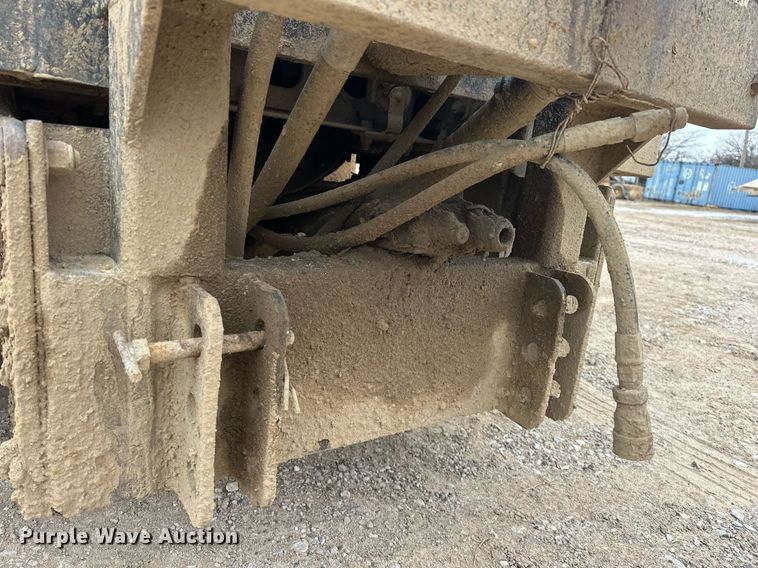 image for item EK0419 2004 International 7400 dump truck