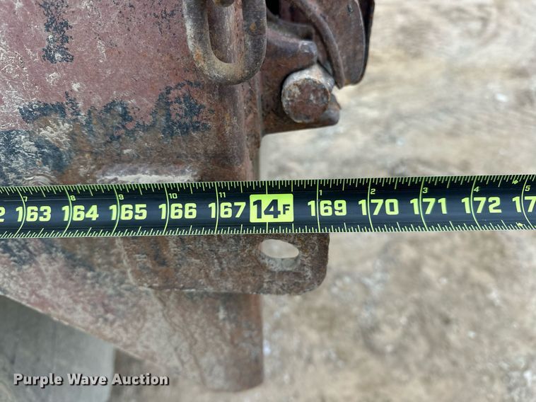 image for item EK0419 2004 International 7400 dump truck