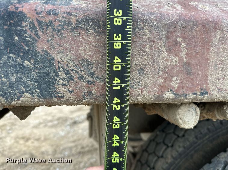 image for item EK0419 2004 International 7400 dump truck