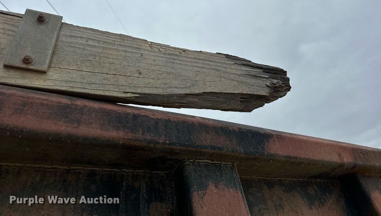 image for item EK0419 2004 International 7400 dump truck