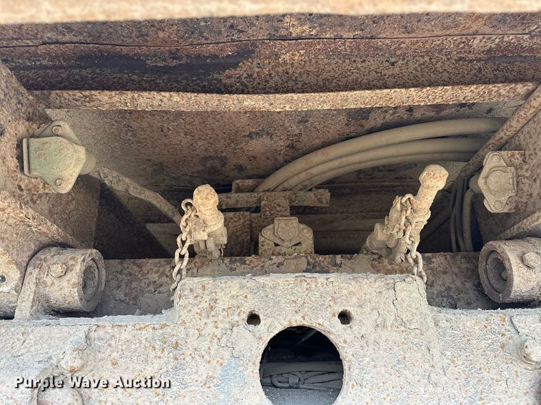 image for item EK0419 2004 International 7400 dump truck