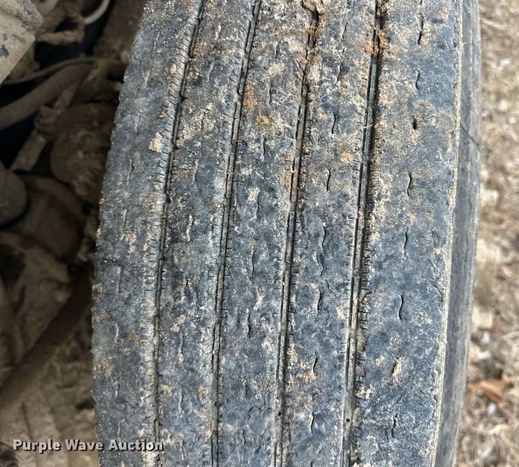 image for item EK0419 2004 International 7400 dump truck