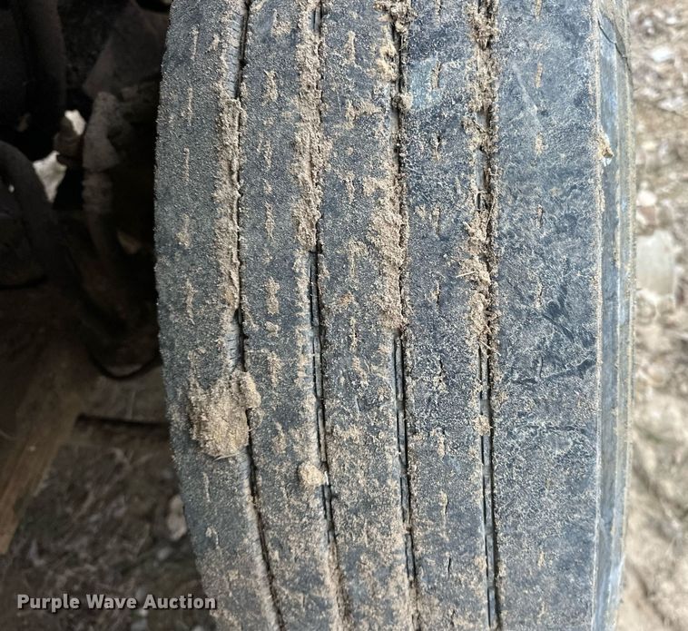 image for item EK0419 2004 International 7400 dump truck