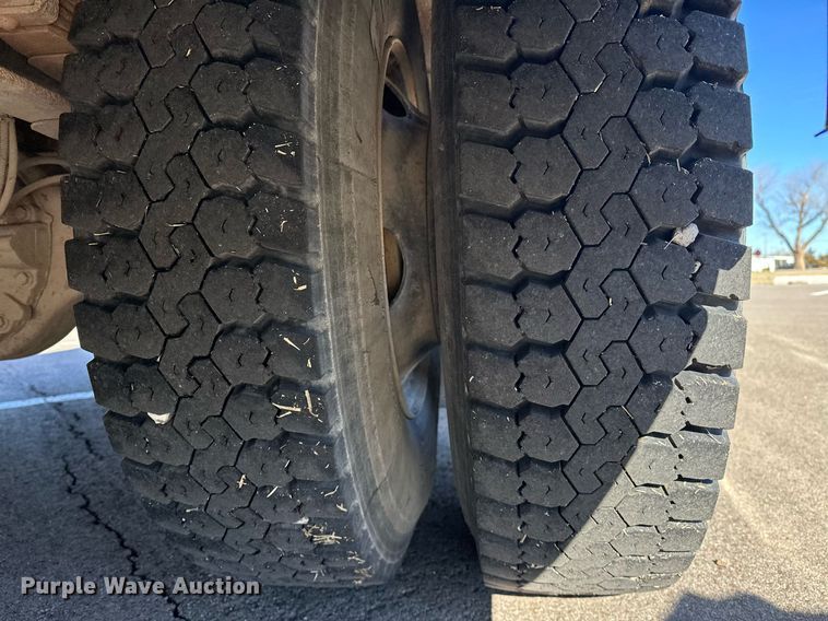 image for item EK0443 2009 Freightliner  Saf-T-Liner C2 school bus